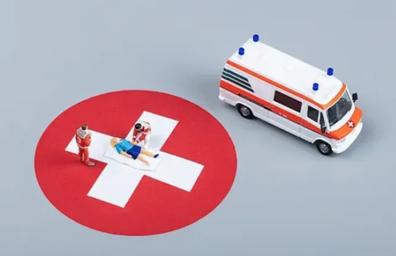 救護(hù)車(chē).png